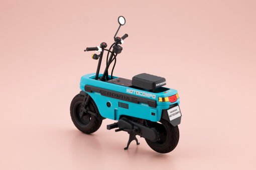 KP836 BUSTER DOLL KNIGHT Alice with Honda AB12 MOTOCOMPO - Image 11